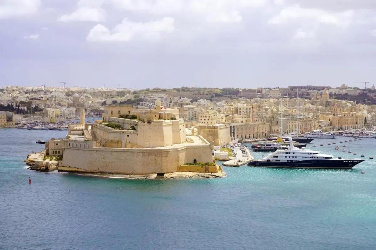 Hotel Ninety Eight Boutique Living Cospicua Exterior foto